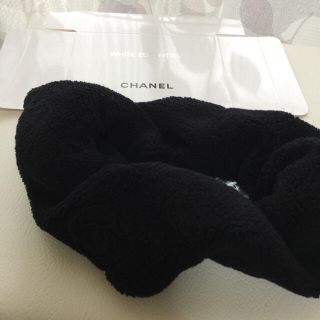 シャネル(CHANEL)のCHANEL ノベルティ ヘアバンド(ヘアゴム/シュシュ)