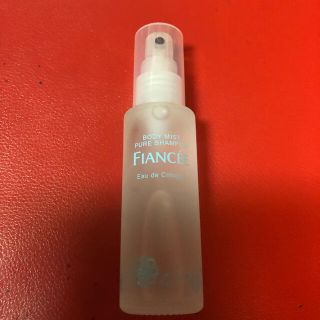 フィアンセ(FIANCEE)のフィアンセ ボディミスト ピュアシャンプーの香り(50ml)(その他)