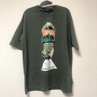 ジーユー(GU)のgu undercover コラボ グラフィック tシャツ カーキ Mサイズ(Tシャツ/カットソー(半袖/袖なし))