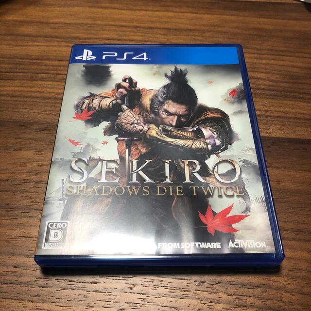 PlayStation4(プレイステーション4)のSEKIRO： SHADOWS DIE TWICE PS4 エンタメ/ホビーのゲームソフト/ゲーム機本体(家庭用ゲームソフト)の商品写真