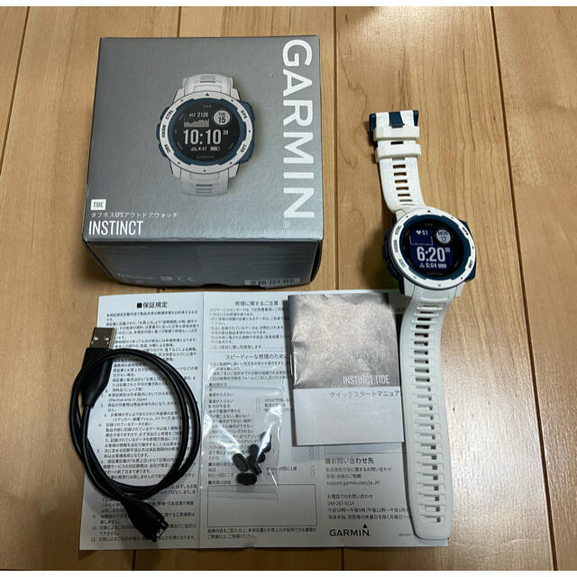 GARMIN(ガーミン)のGARMIN INSTINCT Tide  メンズの時計(腕時計(デジタル))の商品写真