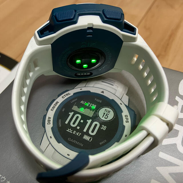 GARMIN(ガーミン)のGARMIN INSTINCT Tide  メンズの時計(腕時計(デジタル))の商品写真