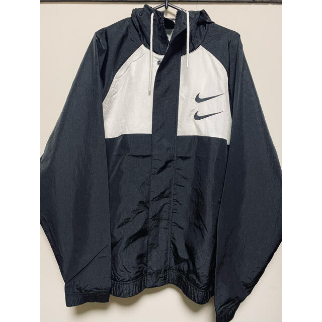 NIKE(ナイキ)のNike ウーブンフッデッドジャケット　2XL ナイロンジャケット メンズのジャケット/アウター(ナイロンジャケット)の商品写真