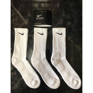 ナイキ(NIKE)の３足セット ナイキ 白ソックス 25〜27 ユニセックス(ソックス)