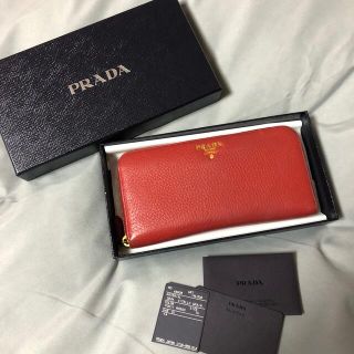 プラダ(PRADA)のPRADA長財布 赤(長財布)