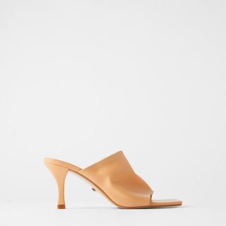 ザラ(ZARA)のZARA サンダル ベージュ 38 スクエアトュ ミュール 24.5cm(サンダル)