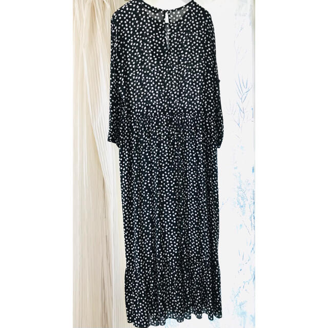 ZARA(ザラ)のZARA ザラ ドット柄の上品なワンピース‪ 黒×白　POLKA DRESS M レディースのワンピース(ロングワンピース/マキシワンピース)の商品写真