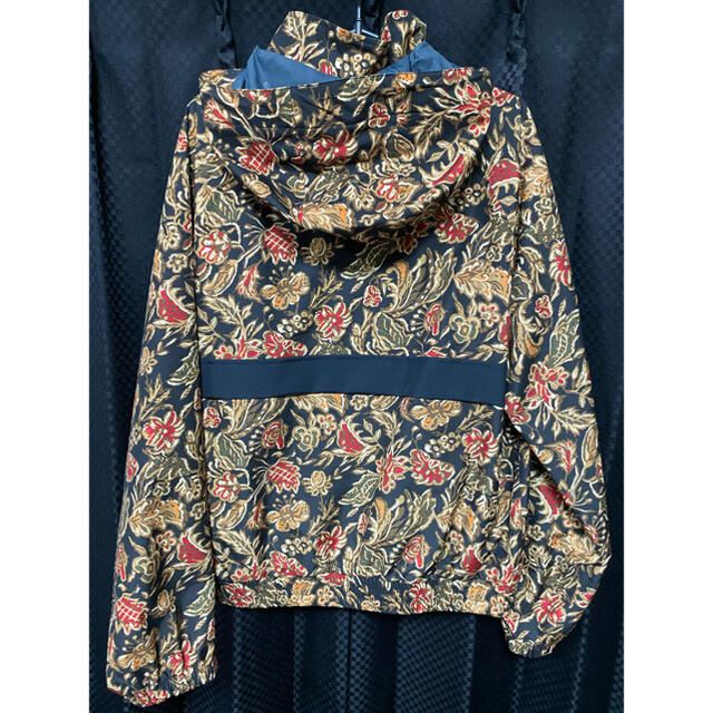 Supreme(シュプリーム)のSupreme GORE TEX Court Jacket Flower  メンズのジャケット/アウター(ナイロンジャケット)の商品写真