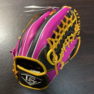 ルイスビルスラッガー(Louisville Slugger)のグローブ 硬式用 ルイスビルスラッガー 外野手用 新品未使用 タグ付き 野球(グローブ)