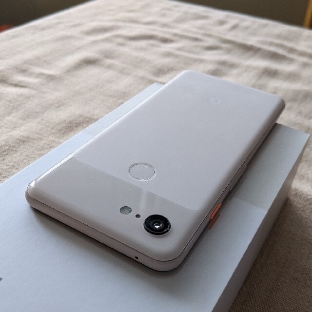 Google Pixel(グーグルピクセル)の【美品】Google Pixel3  ピンク SIMフリー ガラスフィルム付 スマホ/家電/カメラのスマートフォン/携帯電話(スマートフォン本体)の商品写真