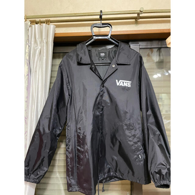 VANS(ヴァンズ)のVANS Box Flying-V Coach Jacket  メンズのジャケット/アウター(ナイロンジャケット)の商品写真