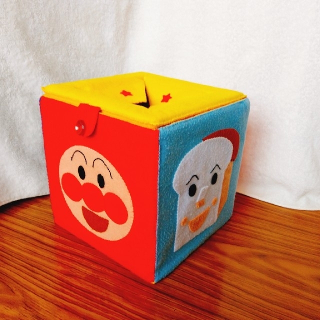 アンパンマン ぬいぐるみBOX  アンパンマン号 ハンドメイドのキッズ/ベビー(おもちゃ/雑貨)の商品写真