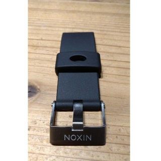 ニクソン(NIXON)のニクソン　NIXON　51-30PU用ベルト　金具シルバー　未使用品(ラバーベルト)