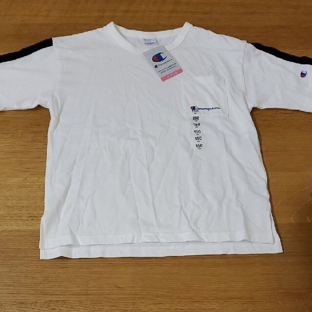 Champion(チャンピオン)のCHAMPION チャンピオン キッズ Tシャツ 新品 150 キッズ/ベビー/マタニティのキッズ服女の子用(90cm~)(Tシャツ/カットソー)の商品写真