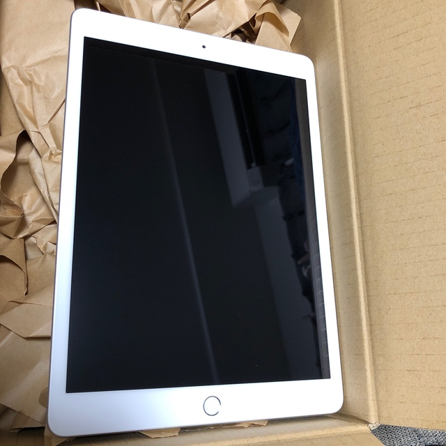 即日発送可】Apple ipad 32gb wi-fi 第8世代 極美品-