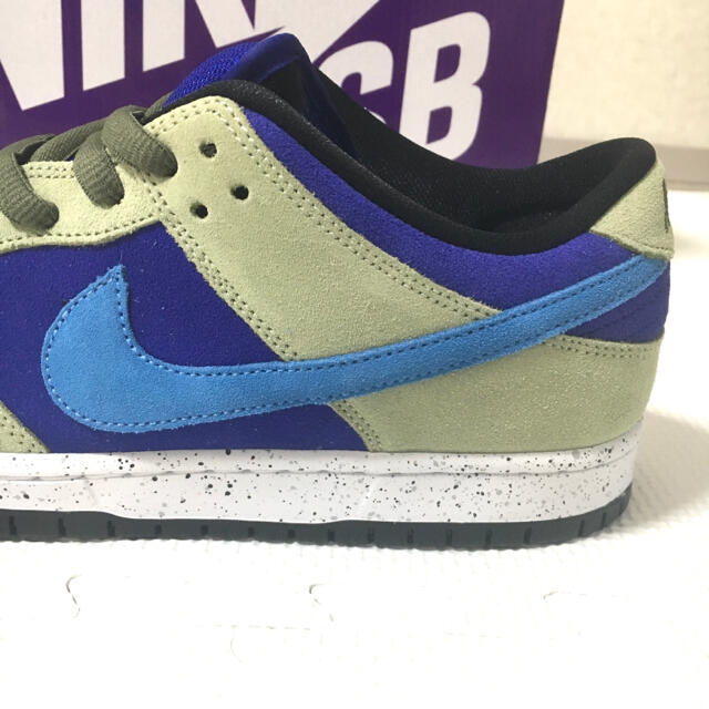 NIKE(ナイキ)の『限定商品！』NIKE SB ダンクロー　『CELADON』セラドン　抽選　レア メンズの靴/シューズ(スニーカー)の商品写真