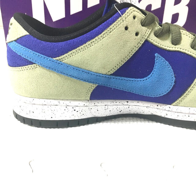 NIKE(ナイキ)の『限定商品！』NIKE SB ダンクロー　『CELADON』セラドン　抽選　レア メンズの靴/シューズ(スニーカー)の商品写真