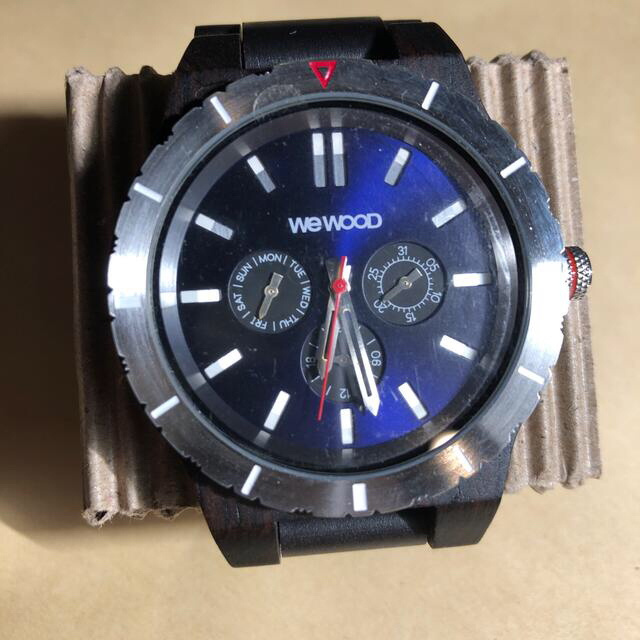 【新品未使用】値引可WEWOOD wewood アフリカンブラックウッド　メンズ メンズの時計(腕時計(アナログ))の商品写真