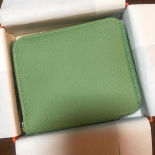 エルメス(Hermes)のHERMES エルメス シルクインコンパクト ヴェールクリケ ヴェールクリケット(財布)