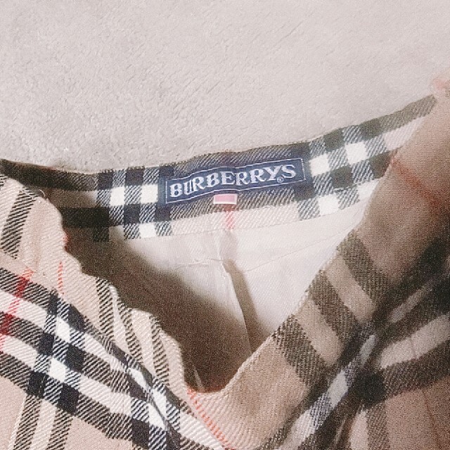 BURBERRY(バーバリー)のBURBERRY ★ プリーツスカート レディースのスカート(ひざ丈スカート)の商品写真