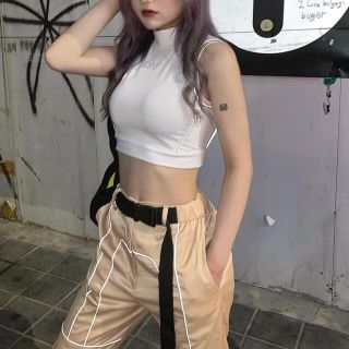 ユニフ(UNIF)の海外ファッション パンツ(カジュアルパンツ)