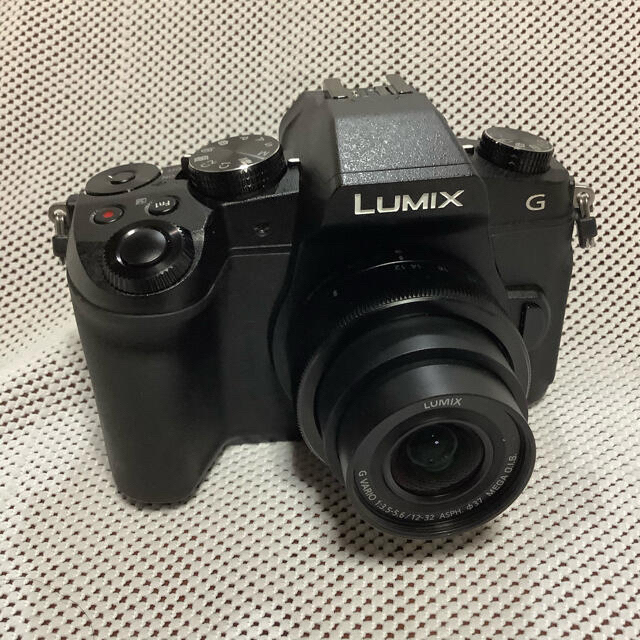 Panasonic(パナソニック)のパナソニック lumix デジタル一眼レフカメラDMC-G8  スマホ/家電/カメラのカメラ(ミラーレス一眼)の商品写真