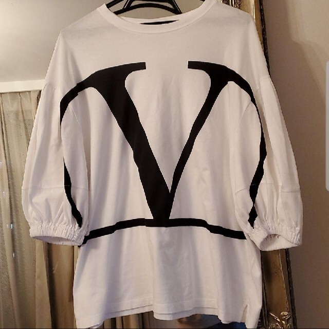 VALENTINO(ヴァレンティノ)の専用です！ レディースのトップス(Tシャツ(長袖/七分))の商品写真