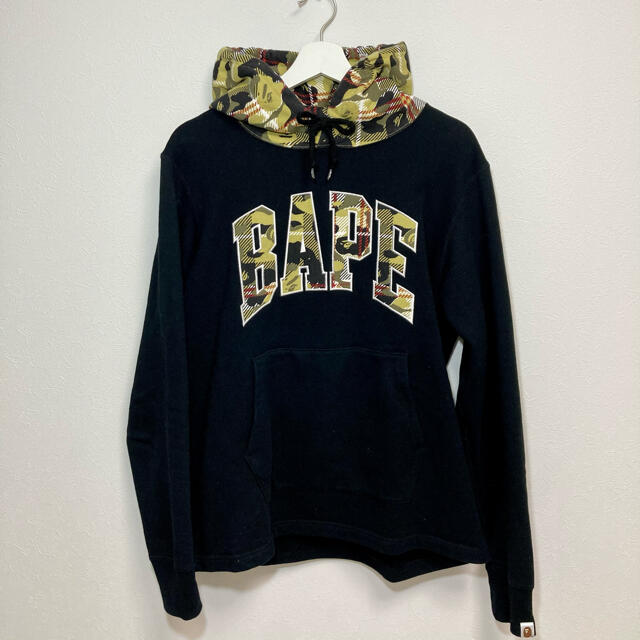 A BATHING APE(アベイシングエイプ)のBAPE チェックカモプルオーバーフーディ　Mサイズ メンズのトップス(パーカー)の商品写真