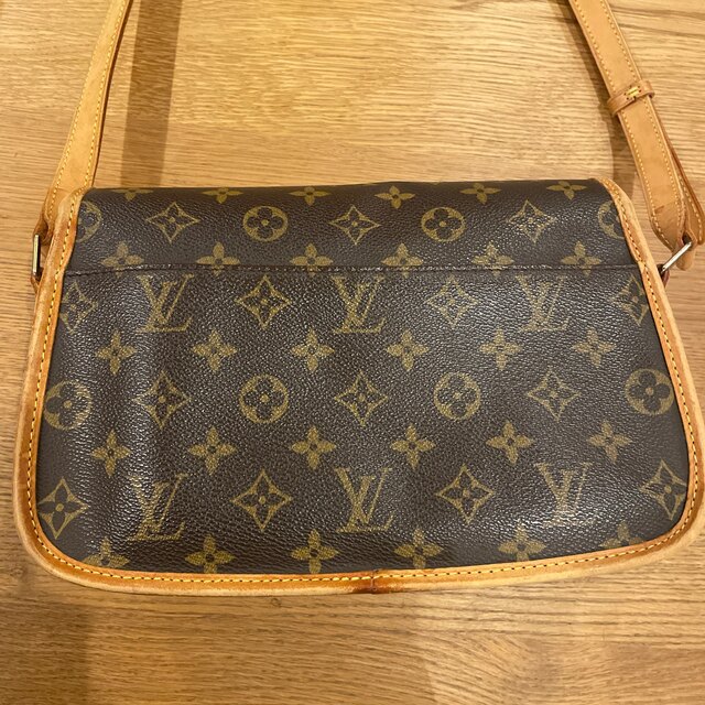 LOUIS VUITTON(ルイヴィトン)の【最終値下】ルイ ヴィトン モノグラム ソローニュ ショルダーバッグ レディースのバッグ(ショルダーバッグ)の商品写真