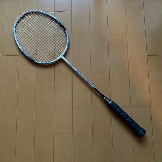 ヨネックス(YONEX)のアポ様　YONEXラケット　　　　　　　　　　　　マッスルパワー15と７とカバー(バドミントン)