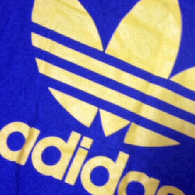 adidas(アディダス)のadidas レアTシャツ 再値下げ♡ レディースのトップス(Tシャツ(半袖/袖なし))の商品写真