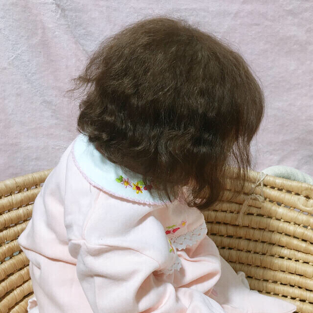 可愛い女の子の赤ちゃん リボーンドール お人形 髪の毛ふわふわで植毛綺麗ですの通販 By すずらん ラクマ