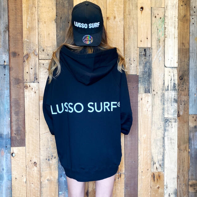 STANDARD CALIFORNIA(スタンダードカリフォルニア)の西海岸スタイル☆LUSSO SURF ビッグロゴパーカー　Lサイズ☆RVCA メンズのトップス(パーカー)の商品写真