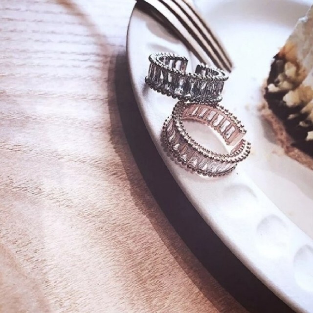niko and...(ニコアンド)のジルコニア ミル打ち リング 指輪 ピンクゴールド レディースのアクセサリー(リング(指輪))の商品写真