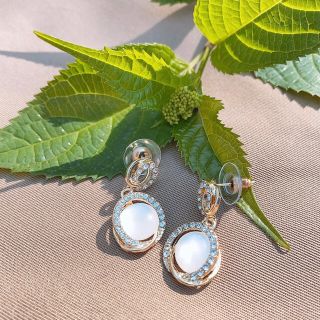 ストーンキラキラピアス(ピアス)