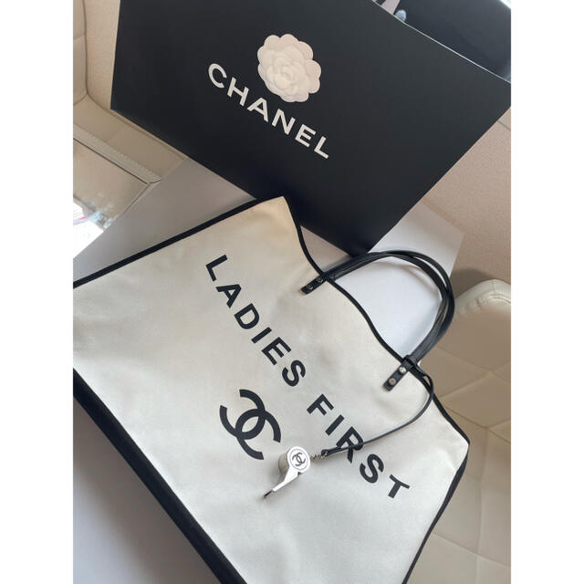 CHANEL   CHANELレッツレモントートバッグ♡希少の通販 by Paris