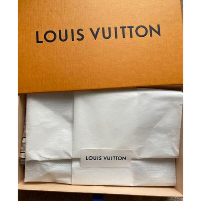 LOUIS VUITTON(ルイヴィトン)の【新品未使用】バンドー・トランク　ルイヴィトン  ローズプードル レディースのファッション小物(バンダナ/スカーフ)の商品写真