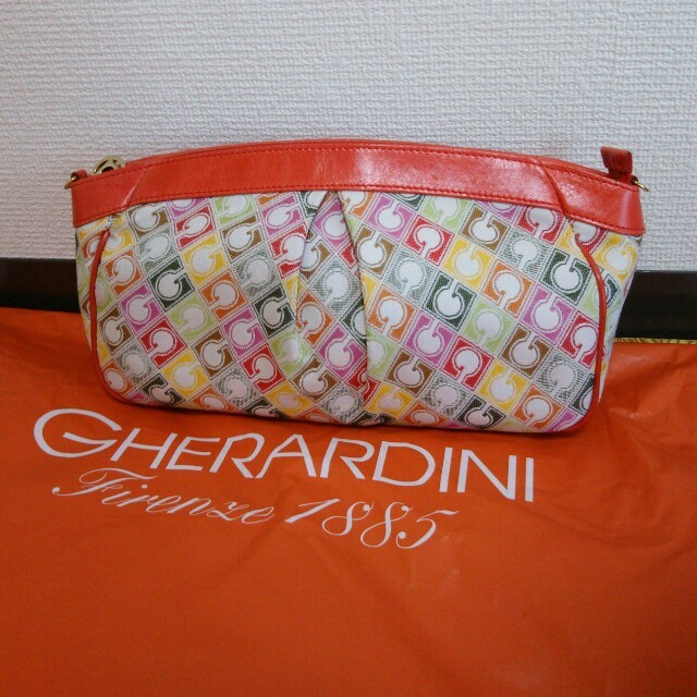 GHERARDINI(ゲラルディーニ)のゲラルディーニ未使用ロゴショルダークラッチバッグ レディースのバッグ(ショルダーバッグ)の商品写真