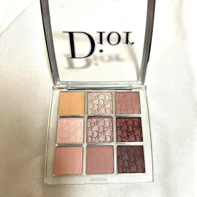 Dior(ディオール)のDiorバックステージアイシャドウパレット コスメ/美容のベースメイク/化粧品(アイシャドウ)の商品写真