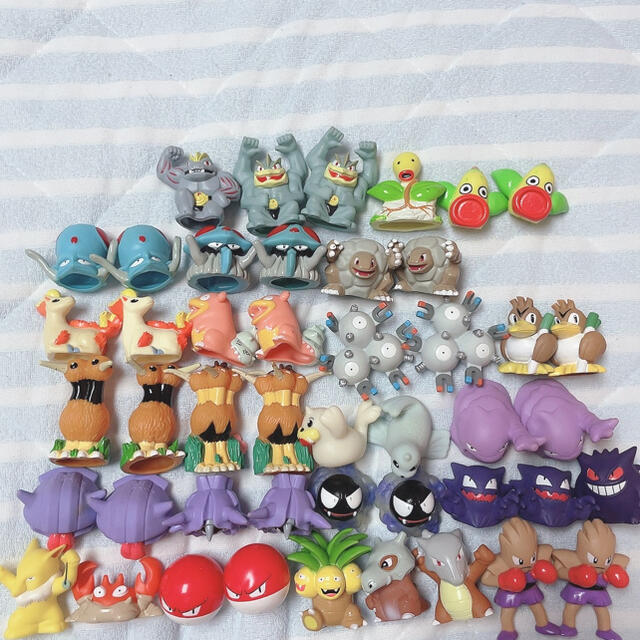 BANDAI - ポケモンキッズ 初代 金銀 231体の通販 by サク BANDAI - ポケモンキッズ 初代 金銀 231体の通販 by サク