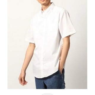 グローバルワーク(GLOBAL WORK)の２着！新品　未使用　グローバルワーク　L　白　シャツ　半袖(シャツ)
