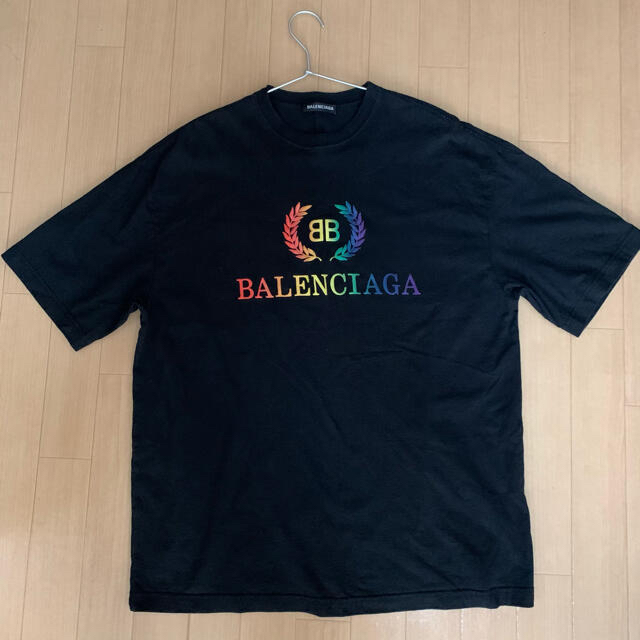 ブランドのギフト Balenciaga - BALENCIAGA ロゴTシャツ Tシャツ/カットソー(半袖/袖なし)