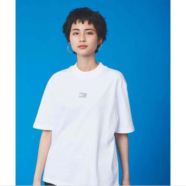 TOMMY HILFIGER(トミーヒルフィガー)のトミーヒルフィガー　アイコンハイネックTシャツ　サイズS レディースのトップス(Tシャツ(半袖/袖なし))の商品写真