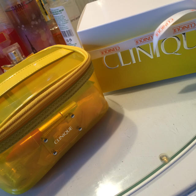 CLINIQUE(クリニーク)のCLINIQUEスターターセット♥新品 コスメ/美容のキット/セット(その他)の商品写真