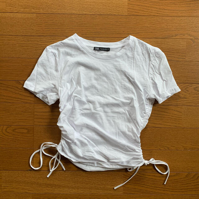 ZARA(ザラ)のTシャツ レディースのトップス(Tシャツ(半袖/袖なし))の商品写真