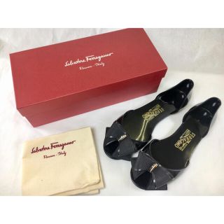 サルヴァトーレフェラガモ(Salvatore Ferragamo)のサルヴァトーレ フェラガモ リボン ラバーシューズ 23cm フラットシューズ(バレエシューズ)