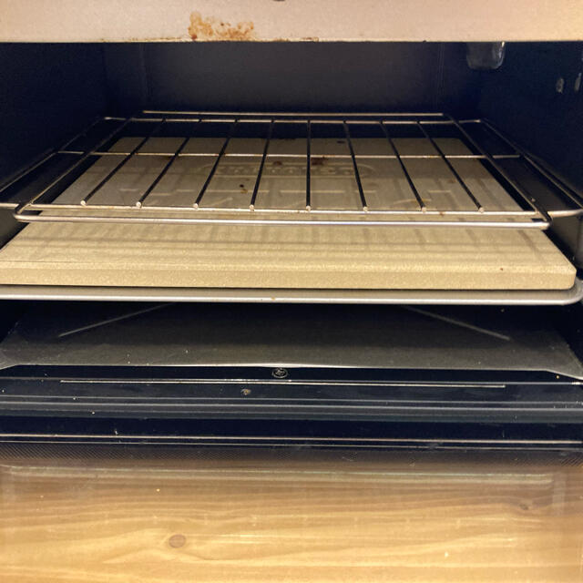 DeLonghi(デロンギ)のデロンギ　オーブントースター インテリア/住まい/日用品のキッチン/食器(調理道具/製菓道具)の商品写真