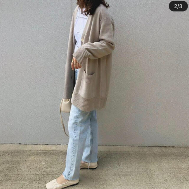 ZARA(ザラ)のZARA ハイライズストレートレッグデニムパンツ ライトブルー M ザラ レディースのパンツ(デニム/ジーンズ)の商品写真