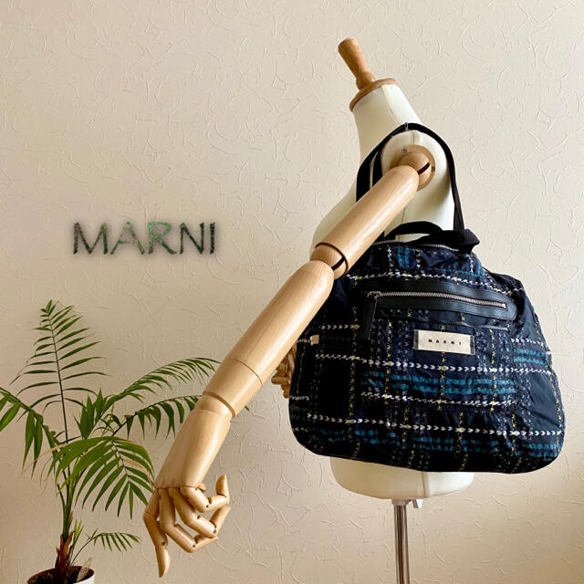 Marni(マルニ)の正規品 MARNI マルニ 約6.9万 リバーシブルトートバッグ レディースのバッグ(トートバッグ)の商品写真