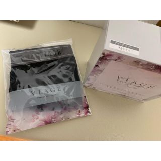 VIAGE Mサイズ ナイトブラ ショーツセット(ブラ&ショーツセット)